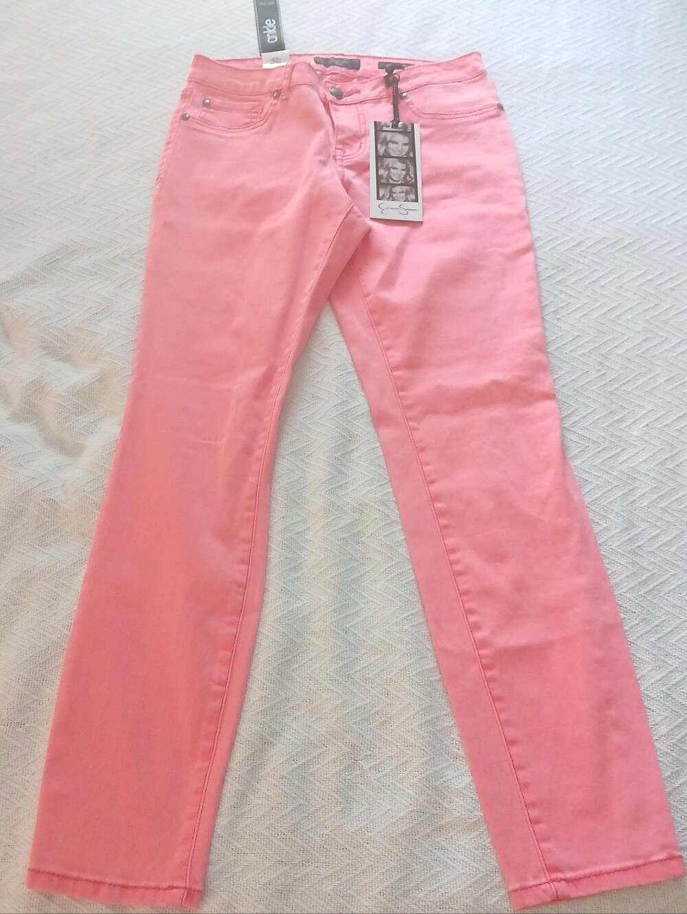 NWT Sz.28 Womens Jessica Simpson Ankle Kiss Me Jeans